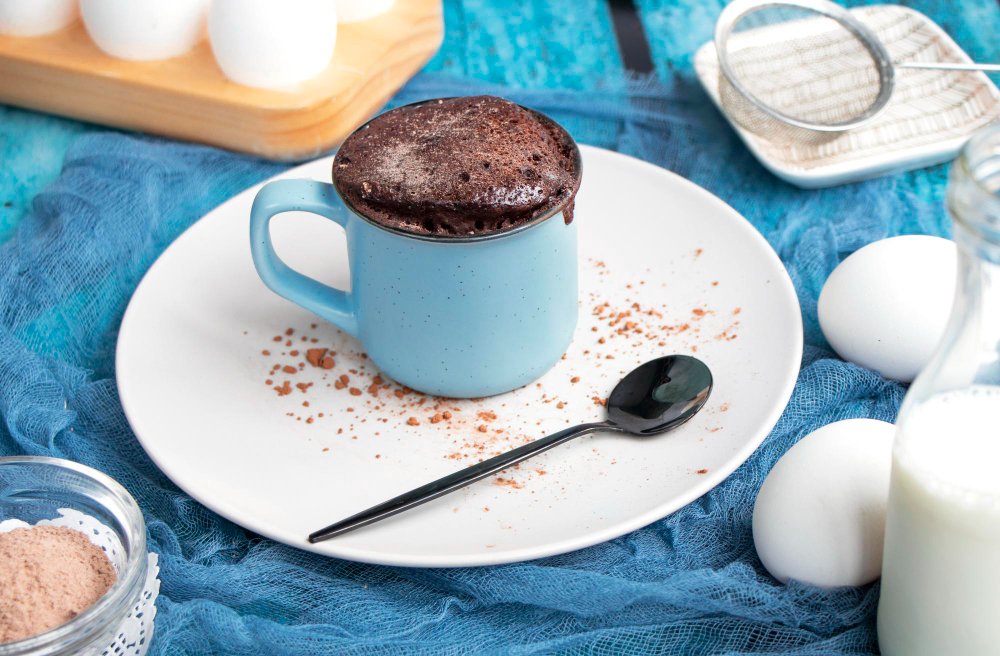 Bolo de Caneca de Chocolate no Micro-ondas: Pronto em 3 Minutos